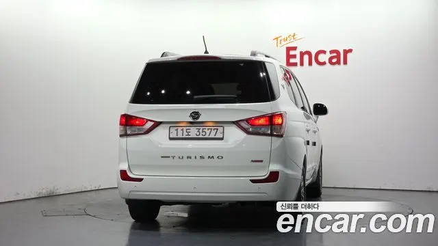 KGM KORANDO TURISMO 2015 — 125 218 км, белый, Корея — под ключ — фото 4