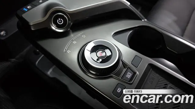 KIA EV6 2022 — 142 467 км, белый-перламутр, Корея — под ключ — фото 9