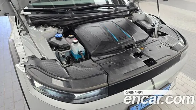 HYUNDAI IONIQ 5 2022 — 126 688 км, серебристо-серый, Корея — под ключ — фото 6