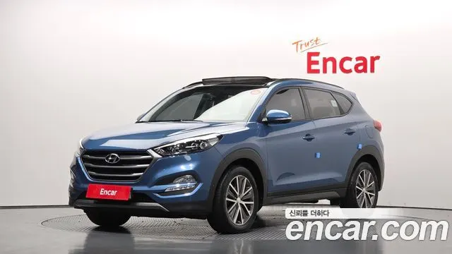 HYUNDAI TUCSON 2016 — 122 678 км, синий, Корея — под ключ — фото 1