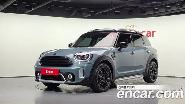 MINI COOPER COUNTRYMAN 2024 — 26 143 км, серебристый, Корея — под ключ — фото 1