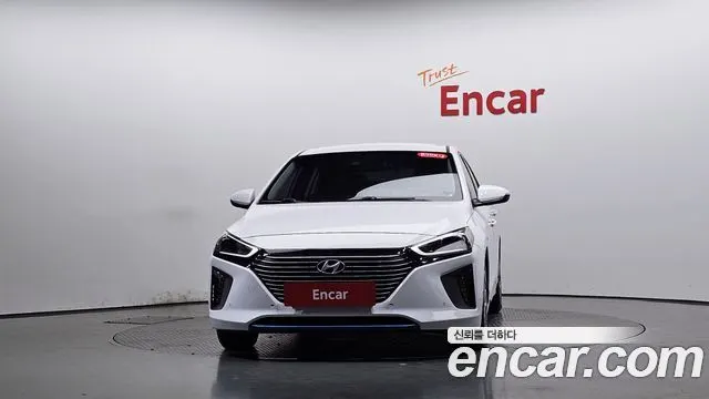 HYUNDAI IONIQ HYBRID 2018 — 99 224 км, белый, Корея — под ключ — фото 3