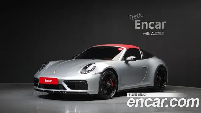 PORSCHE 911 2024
