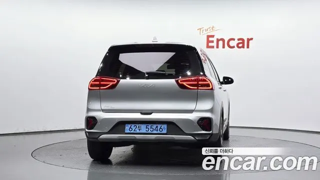 KIA NIRO PLUS 2023 — 37 869 км, серебристый, Корея — под ключ — фото 4