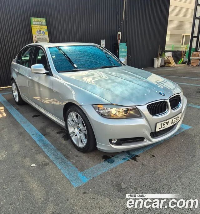 BMW 3 SERIES 2010