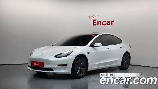 TESLA MODEL 3 2021