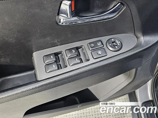 KIA SPORTAGE R 2012 — 185 000 км, серый, Корея — под ключ — фото 10