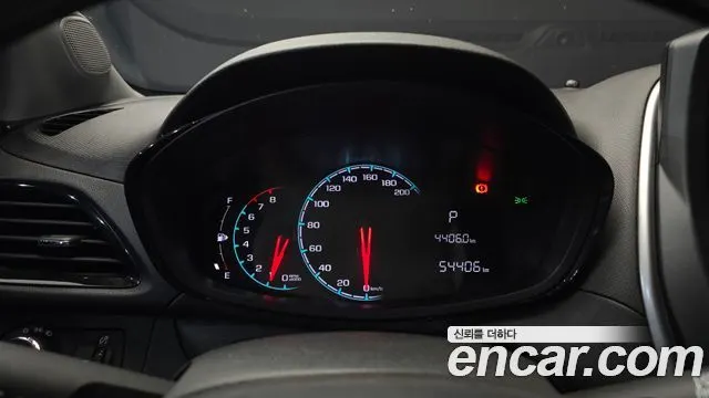 CHEVROLET SPARK 2016 — 54 406 км, белый-перламутр, Корея — под ключ — фото 8