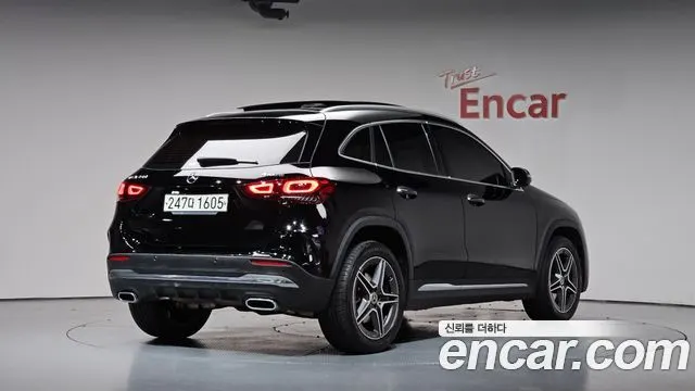 MERCEDES-BENZ GLA-CLASS H247 2020