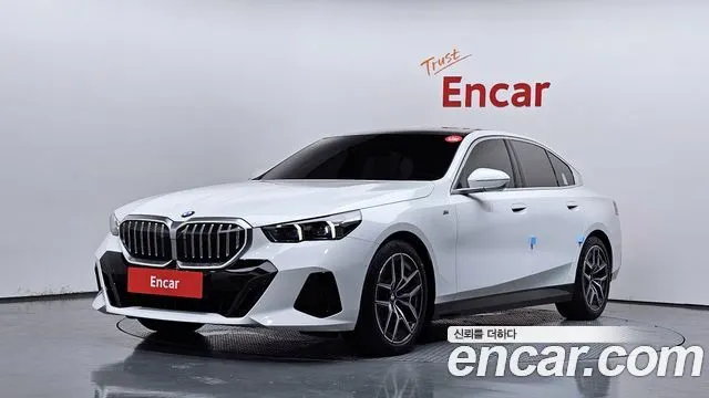 BMW 5 SERIES 2024