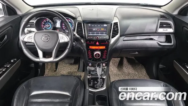 KGM TIVOLI 2016 — 150 726 км, белый, Корея — под ключ — фото 7