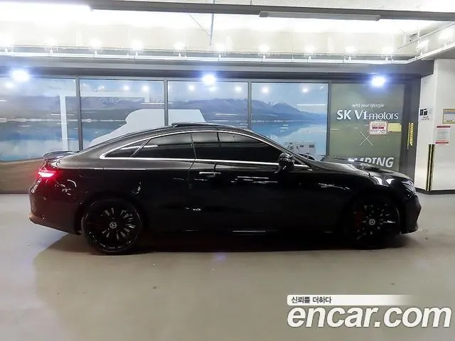 MERCEDES-BENZ E-CLASS W213 2017 — 43 665 км, чёрный, Корея — под ключ — фото 3