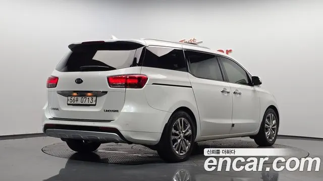 KIA CARNIVAL 2016