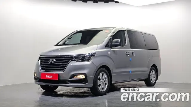 HYUNDAI GRAND STAREX 2019 — 109 637 км, серебристый, Корея — под ключ — фото 1