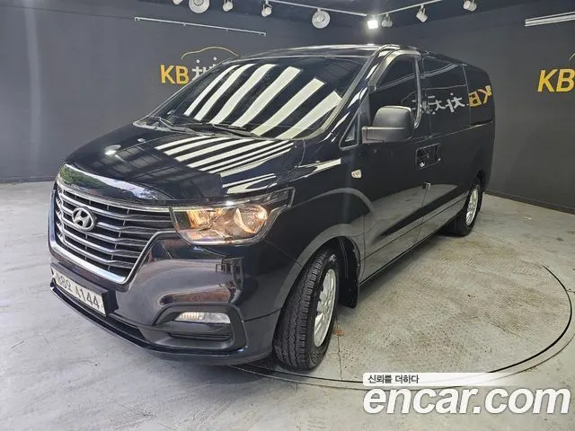 HYUNDAI GRAND STAREX 2019
