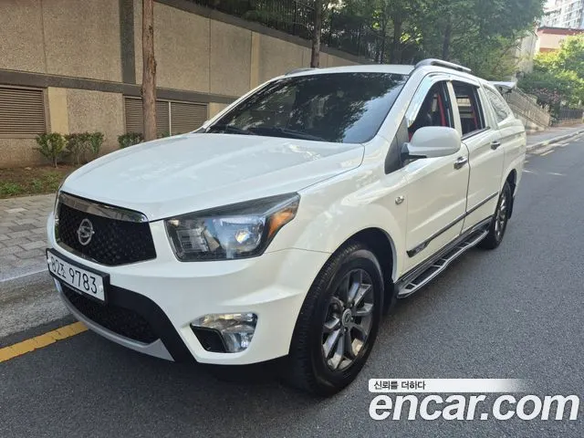 KGM KORANDO SPORTS 2016 — 137 500 км, белый, Корея — под ключ — фото 2
