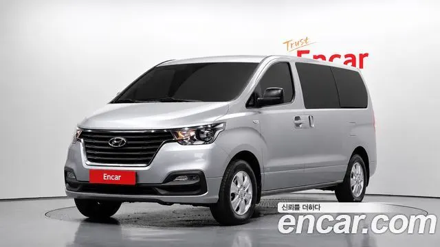 HYUNDAI GRAND STAREX 2019