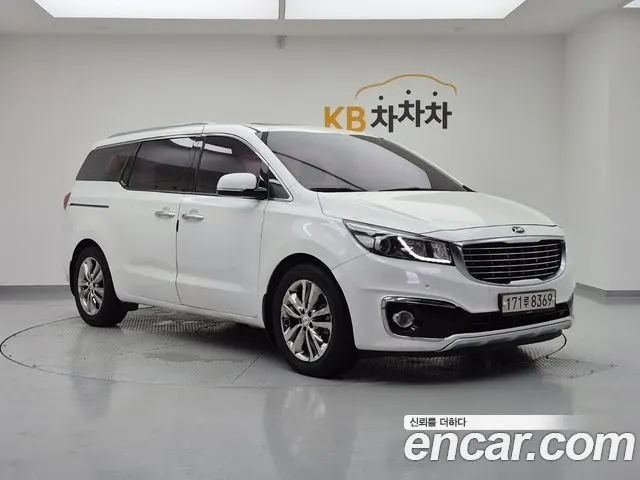 KIA CARNIVAL 2018 — 142 391 км, белый, Корея — под ключ — фото 2