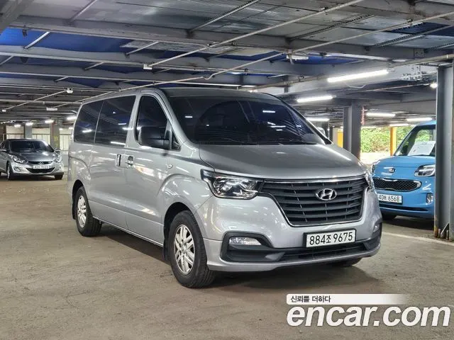 HYUNDAI GRAND STAREX 2019