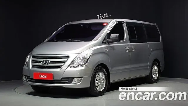 HYUNDAI GRAND STAREX 2016