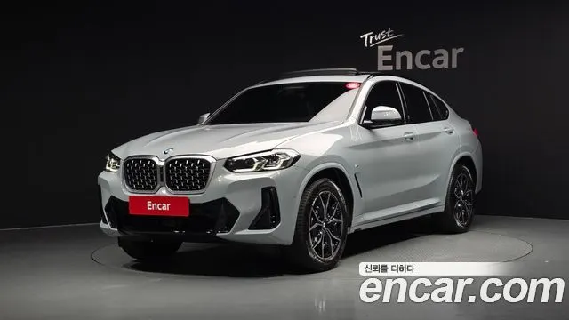 BMW X4 2024 — 23 511 км, светло-серебристый, Корея — под ключ — фото 1