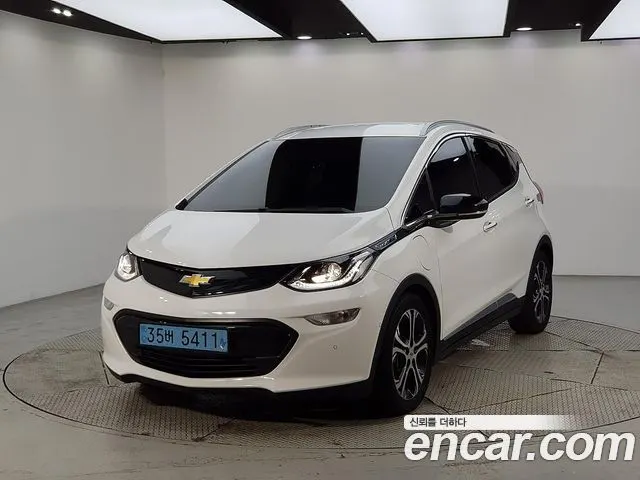 CHEVROLET BOLT 2018 — 239 929 км, белый, Корея — под ключ — фото 12