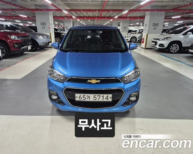 CHEVROLET SPARK 2017 — 134 000 км, синий, Корея — под ключ — фото 1