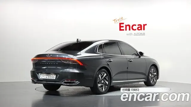 HYUNDAI GRANDEUR HYBRID 2023