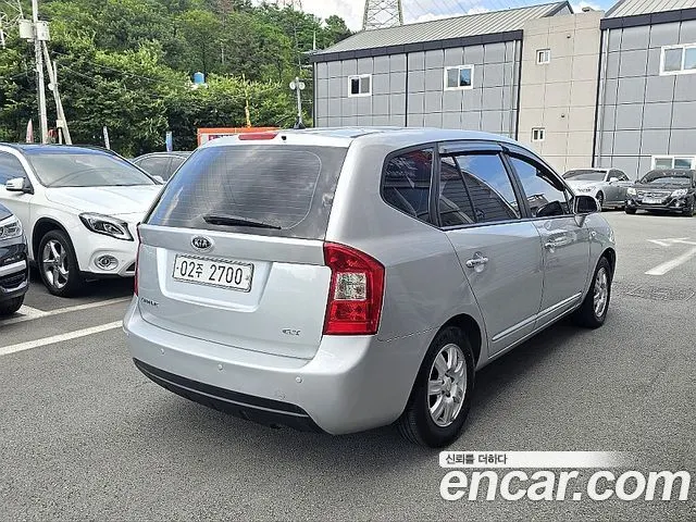 KIA CARENS 2008 — 110 500 км, серебристо-серый, Корея — под ключ — фото 4