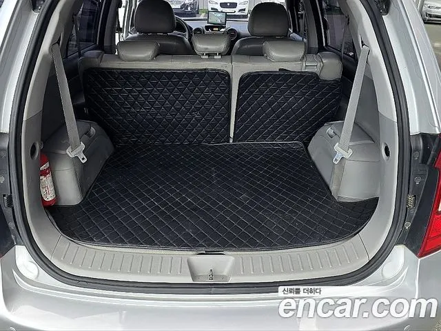 KIA CARENS 2008 — 110 500 км, серебристо-серый, Корея — под ключ — фото 10