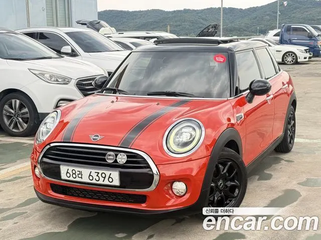 MINI COOPER 2019 — 77 785 км, оранжевый, Корея — под ключ — фото 2