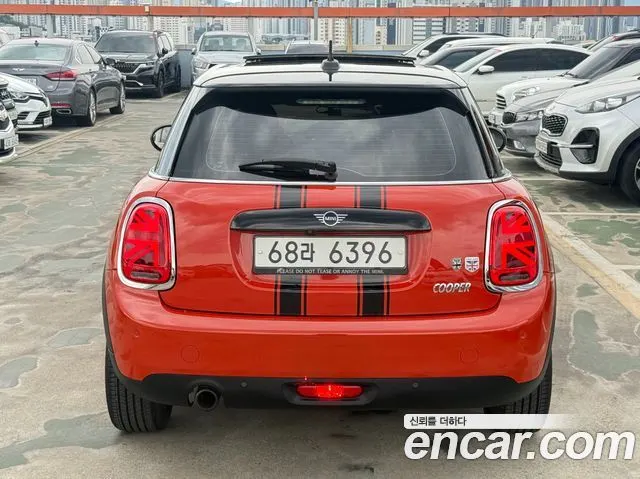 MINI COOPER 2019 — 77 785 км, оранжевый, Корея — под ключ — фото 4