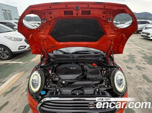 MINI COOPER 2019 — 77 785 км, оранжевый, Корея — под ключ — фото 7