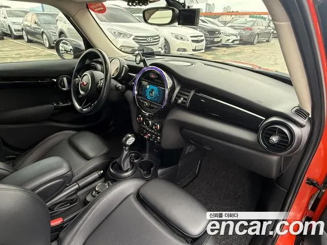 MINI COOPER 2019 — 77 785 км, оранжевый, Корея — под ключ — фото 9