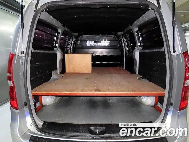 HYUNDAI GRAND STAREX 2017