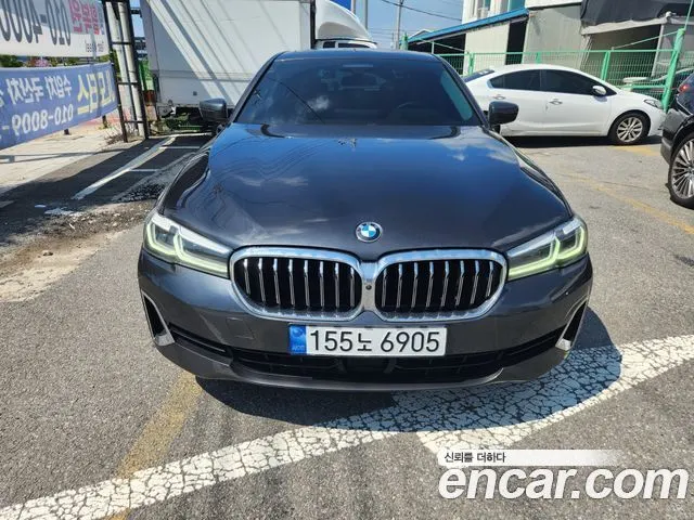 BMW 5 SERIES 2023