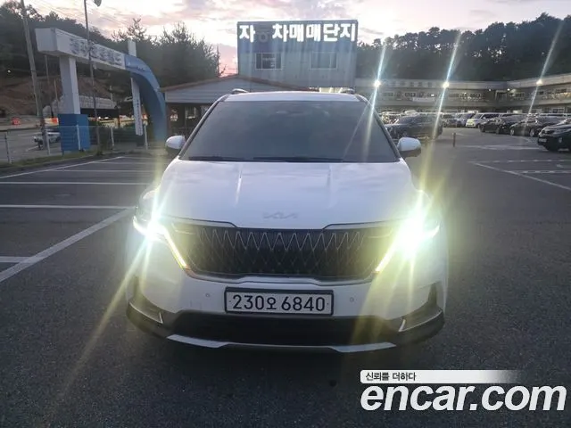 KIA CARNIVAL 2023