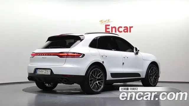 PORSCHE MACAN 2021 — 89 493 км, белый, Корея — под ключ — фото 1