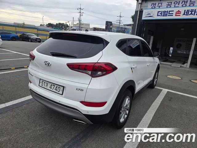 HYUNDAI TUCSON 2018 — 65 000 км, белый, Корея — под ключ — фото 4