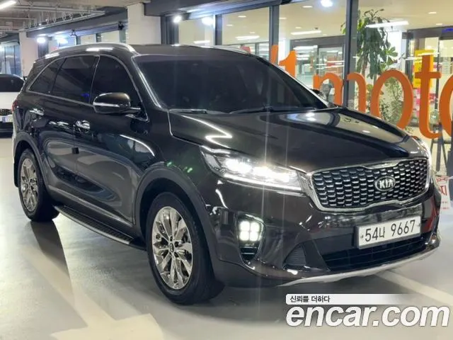 KIA SORENTO 2018 — 95 745 км, коричневый, Корея — под ключ — фото 1