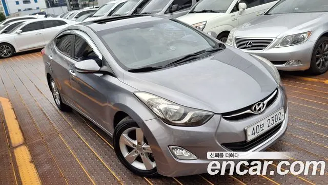 HYUNDAI AVANTE 2013 — 120 319 км, серебристо-серый, Корея — под ключ — фото 3