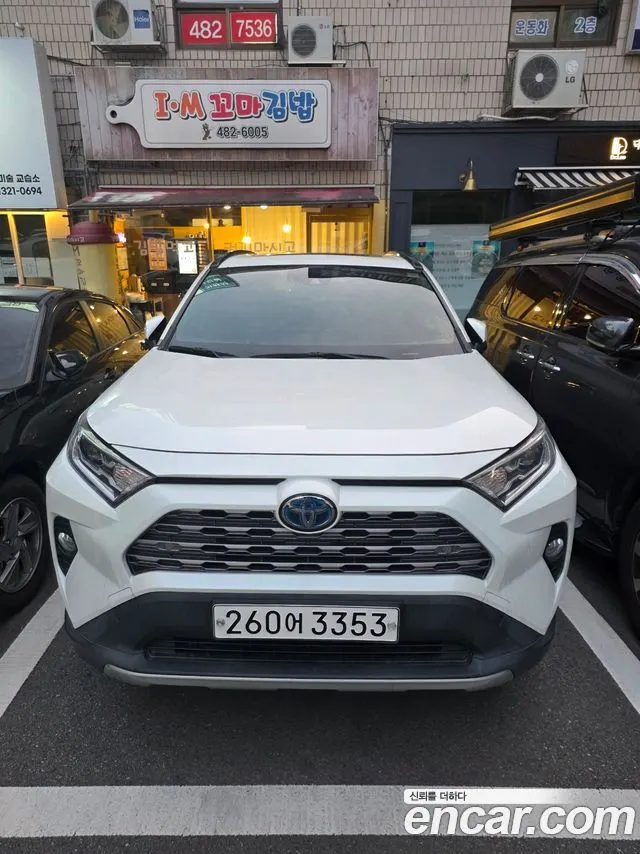 TOYOTA RAV4 2019 — 53 600 км, белый, Корея — под ключ — фото 1
