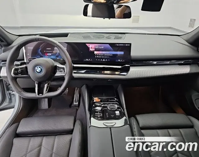 BMW I5 2026 — 10 800 км, серебристо-серый, Корея — под ключ — фото 7