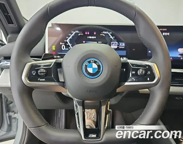 BMW I5 2026 — 10 800 км, серебристо-серый, Корея — под ключ — фото 9