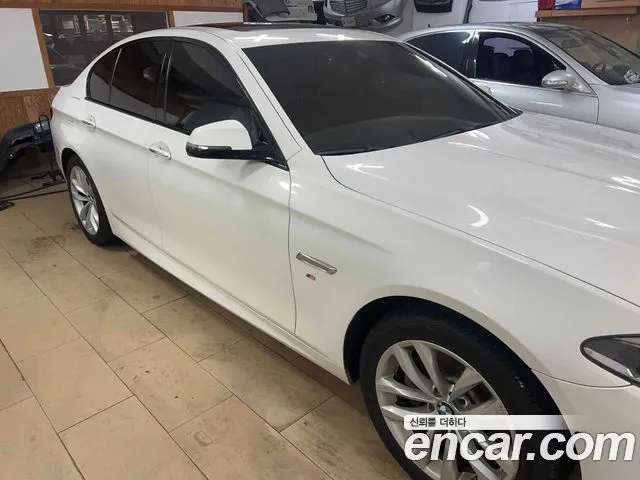 BMW 5 SERIES 2016 — 86 200 км, белый, Корея — под ключ — фото 5