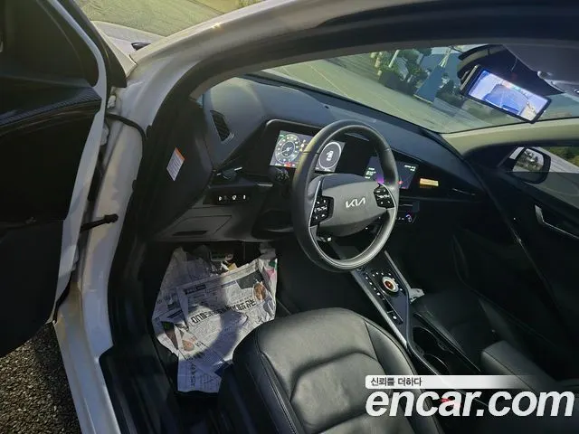 KIA NIRO 2023 — 281 000 км, белый-перламутр, Корея — под ключ — фото 5