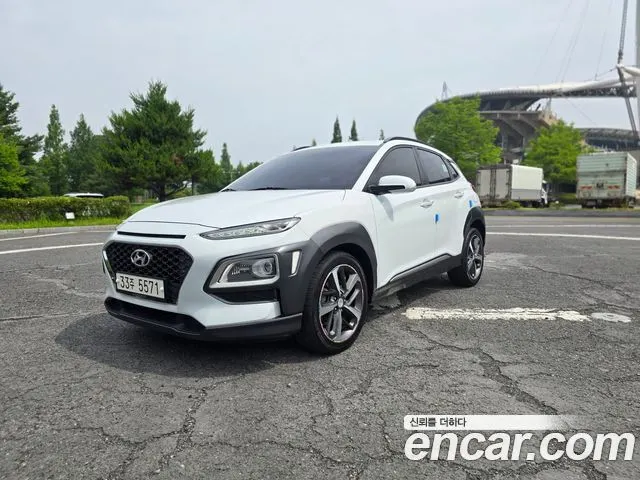 HYUNDAI KONA 2018 — 142 745 км, белый, Корея — под ключ — фото 11