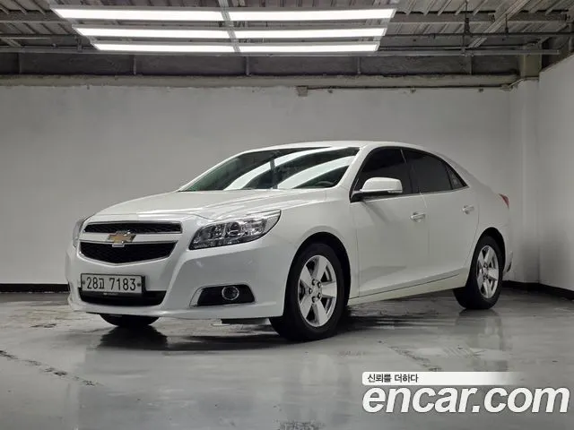 CHEVROLET MALIBU 2015 — 45 360 км, белый, Корея — под ключ — фото 1