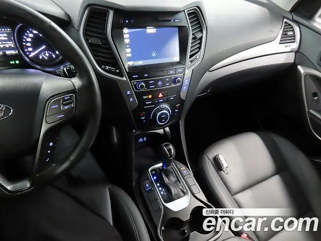HYUNDAI SANTA FE 2016 — 205 728 км, белый, Корея — под ключ — фото 10