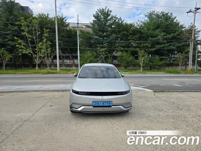 HYUNDAI IONIQ 5 2022 — 74 000 км, серебристо-серый, Корея — под ключ — фото 1